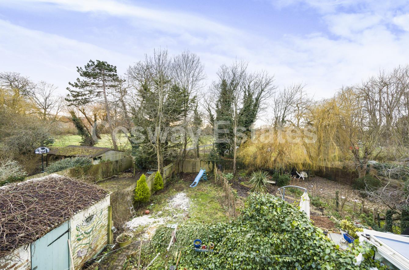 Woodcote Avenue, London